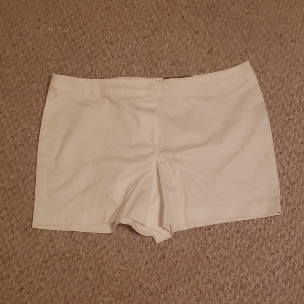 Worthington Modern Fit White Dress Shorts